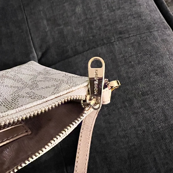 Michael Kors, bag, wallet - Picture 4 of 10
